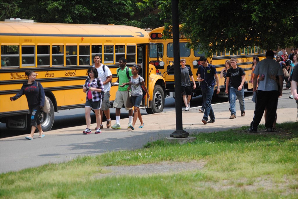 Students heading to buses at WAHS.
